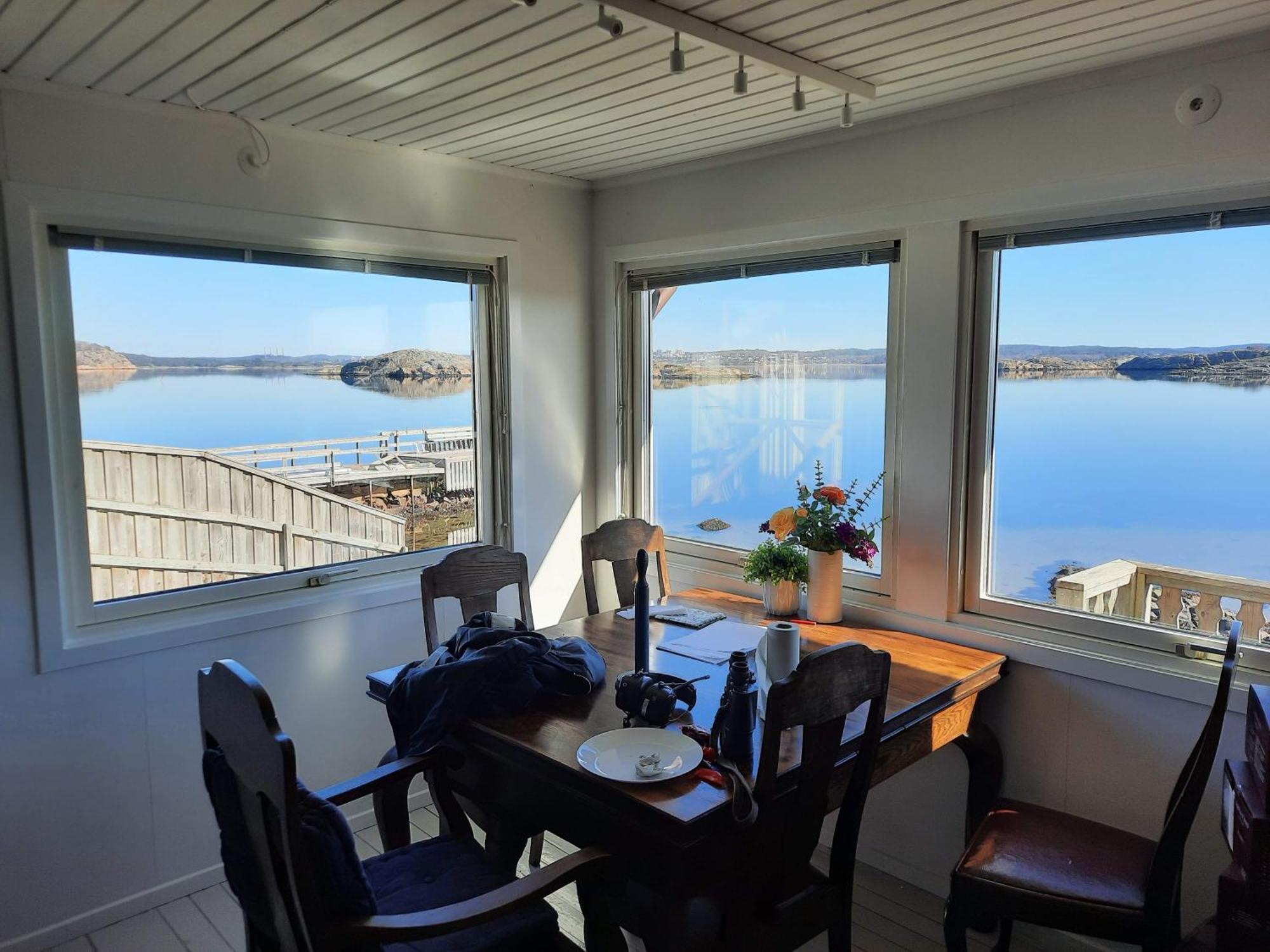 Cabin At The Sea Close To Public Beach With A Jumpingtower Hoviksnas Экстерьер фото